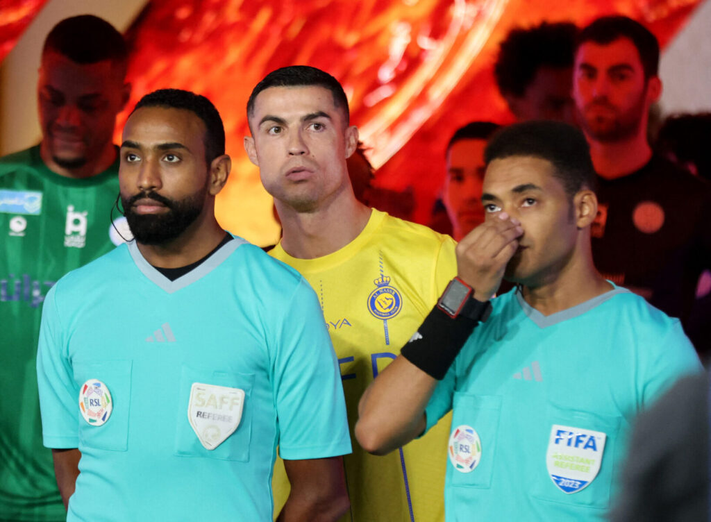 Cristiano Ronaldo spiller i Saudi-Arabien.