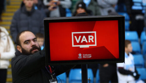 Der er ingen VAR i Carabao Cuppens semifinaler.