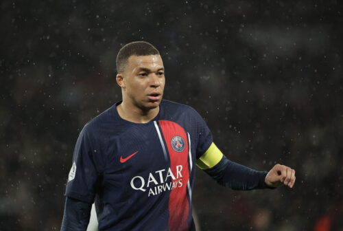 Kylian Mbappé har angiveligt indgået en stor aftale med Paris Saint-Germain.