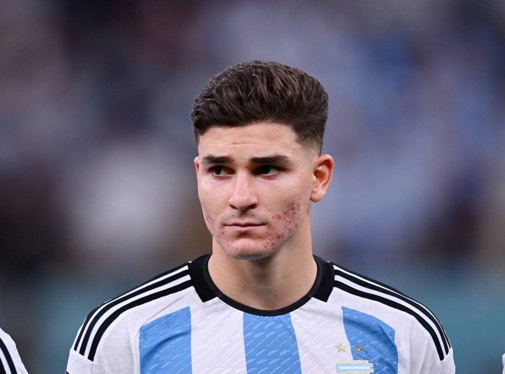 Julian Álvarez har tidligere scoret 36 mål i 103 kampe for Manchester City, men forlod klubben sidste sommer for mere spilletid.