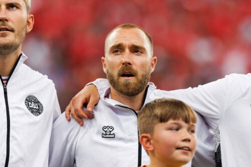 Christian Eriksen kollapsede under Danmarks testkamp mod Ukraine, hvilket har sat gang i rygterne om et karrierestop.