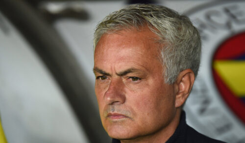 José Mourinho kommer til at være i skyggen i en længerevarende periode. Det sker efter nogle kontroversielle udtalelser fra portugiseren.