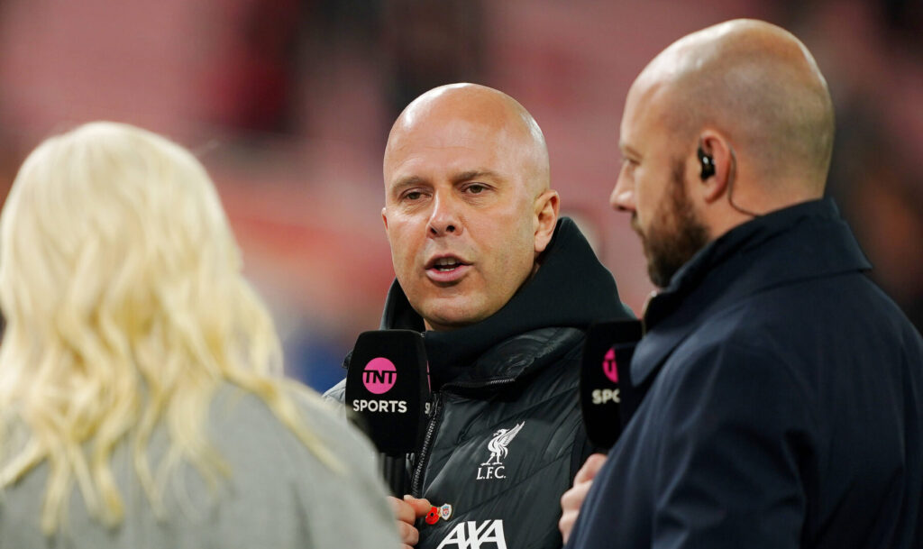 Arne Slot og Liverpool kan glæde sig over Harvey Elliotts retur.