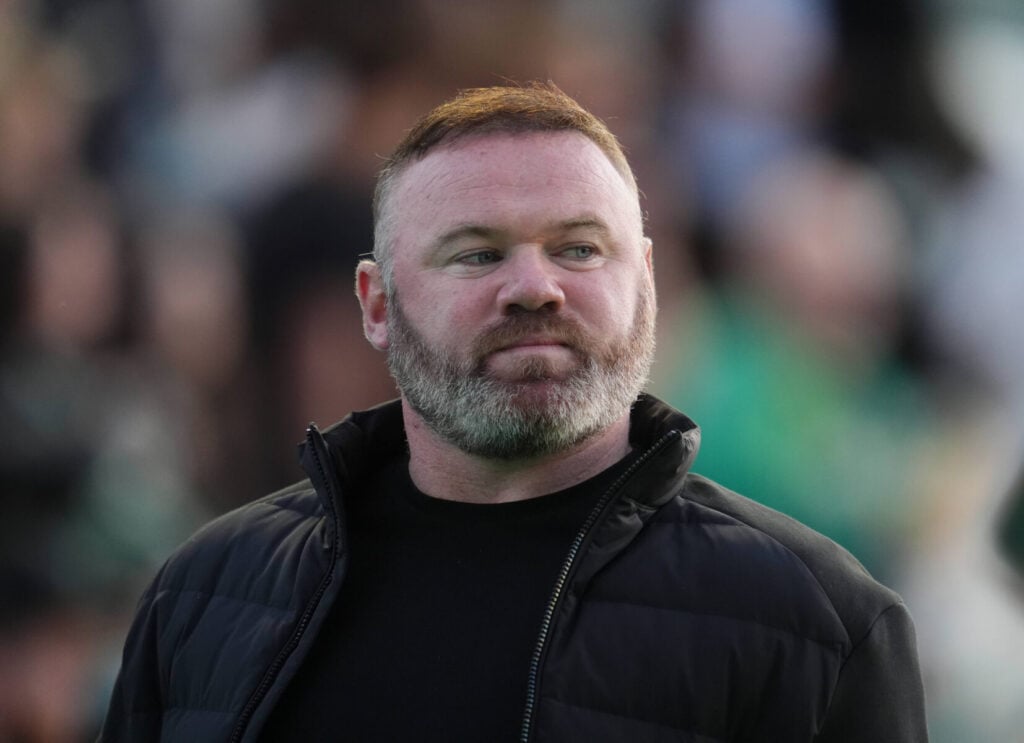 Manchester United er fortsat på slingrekurs, hvilket Wayne Rooney nu reagerer på med nogle ret kontroversielle udtalelser.