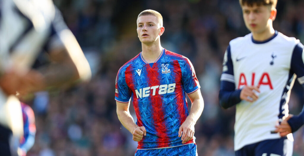 Adam Wharton, den kun 21-årige midtbaneprofil fra Crystal Palace, er blevet et af de varmeste navne på transfermarkedet.