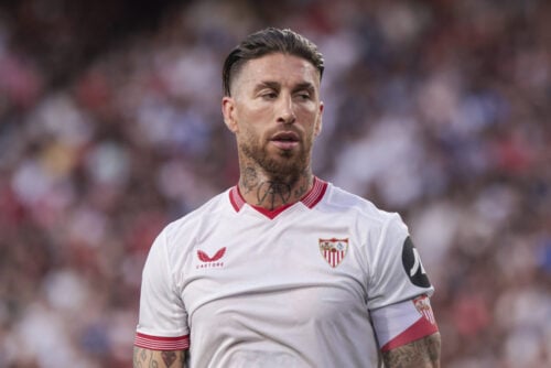 Sergio Ramos har rundet 40 år, men den spanske forsvarslegende kan stadig være på vej mod et sensationelt Premier League-skifte.