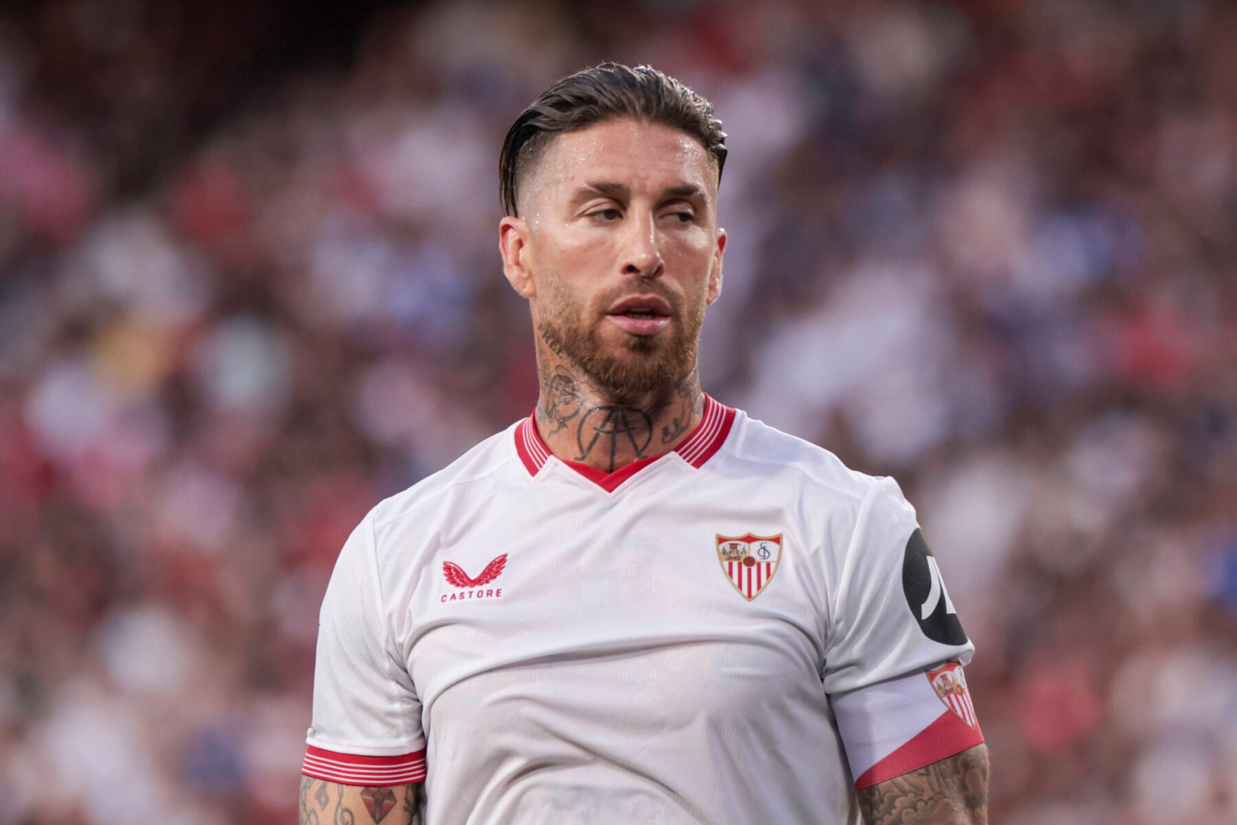 Sergio Ramos har rundet 40 år, men den spanske forsvarslegende kan stadig være på vej mod et sensationelt Premier League-skifte.
