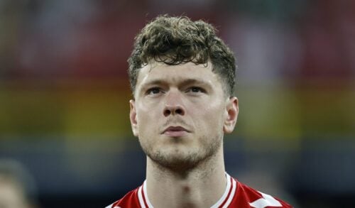 Andreas Skov Olsen befinder sig i centrum af transferorkanens øje i disse dage. Nu er danskeren angiveligt færdig i klubben.