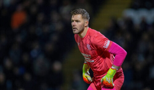 Målmand ramt af indre blødning.