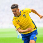 19-årige Clement Bischoff er på vej fra Brøndby IF til Premier League-klubben Brighton i et regulært rekordsalg.