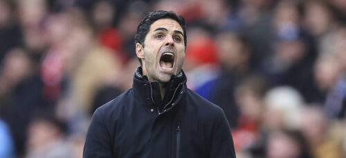 Det ser efterhånden svært ud for Arsenal, hvis de vil indhente Liverpool på førstepladsen i Premier League. Lørdag blev ondt værre.