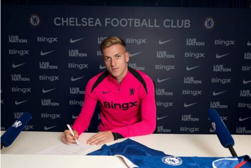 Liam Delap er nu præsenteret hos Chelsea.