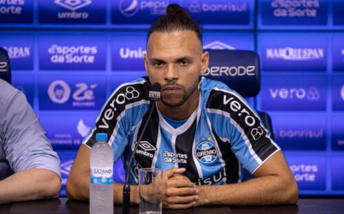 Martin Braithwaite kan være på vej mod et brat farvel til brasilianske Grêmio, der har snydt ham. Nu reagerer den danske angriber.