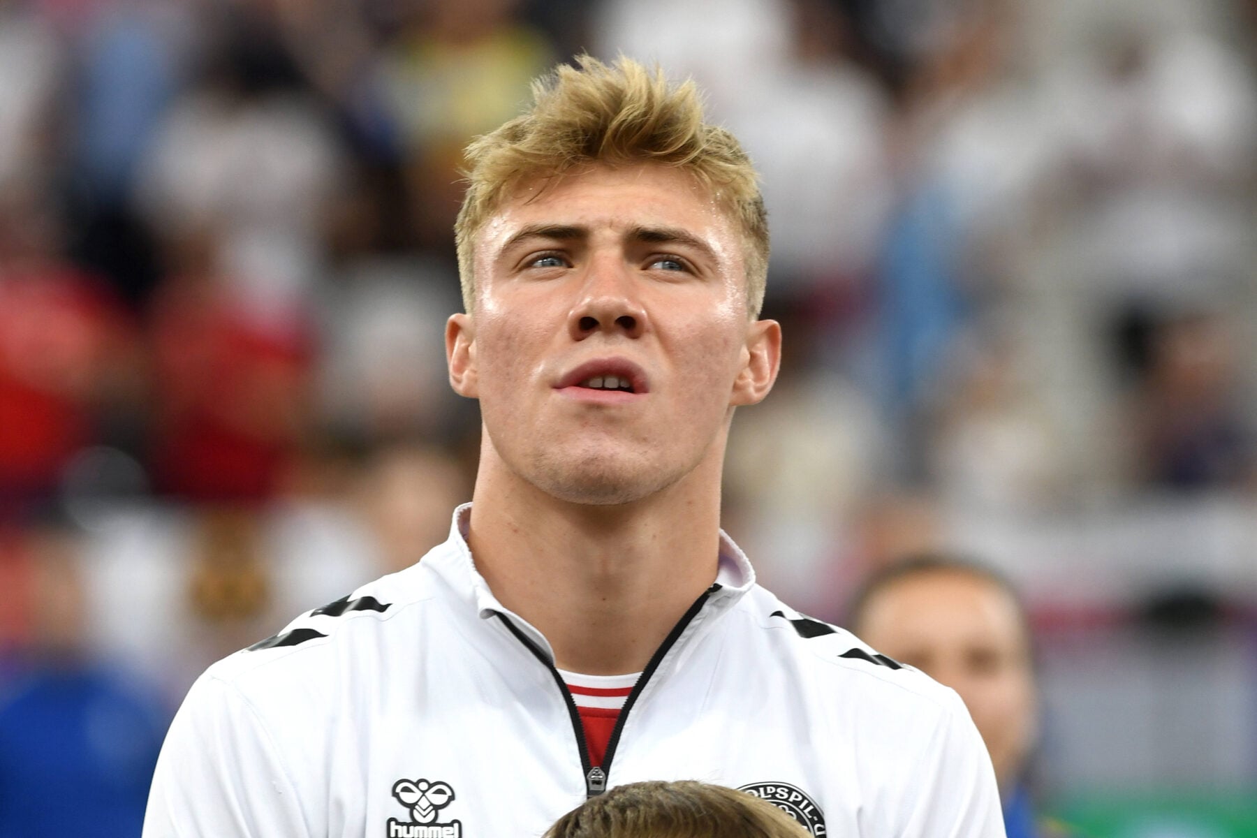 Rasmus Højlund er under alvorligt pres i Manchester United. Nu vil storklubben hente en landsholdsangriber, der presser danskeren ud.