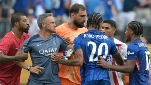 Chelsea har skrevet historie som den første vinder af den nye turneringsform for VM for klubhold, mens PSG-bossen nu kan få en straf.