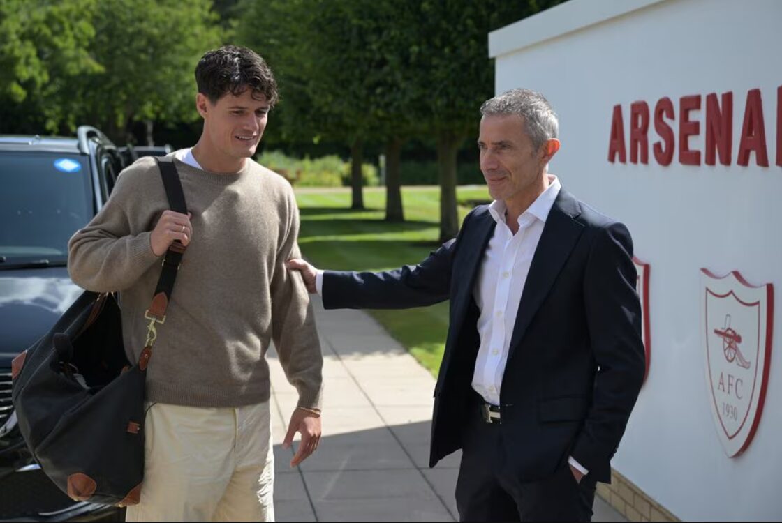 Christian Nørgaard blev præsenteret i Arsenal torsdag.