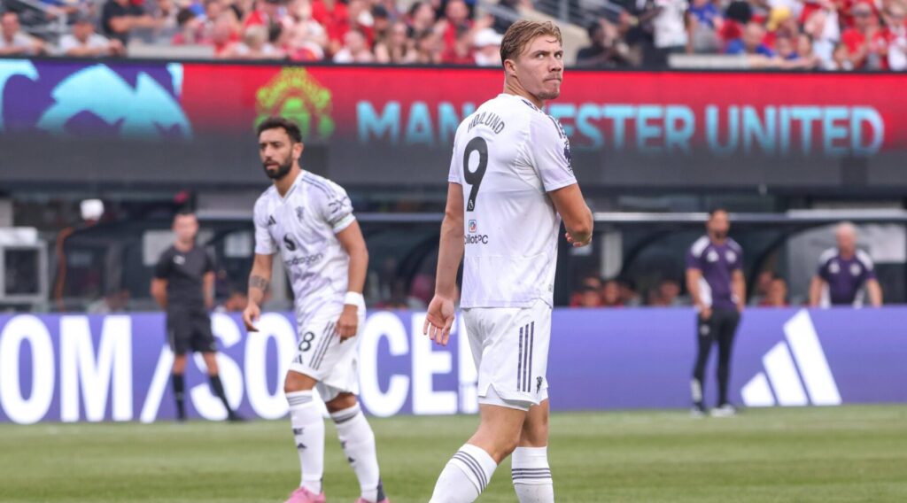 Amorim melder ud om Højlund.