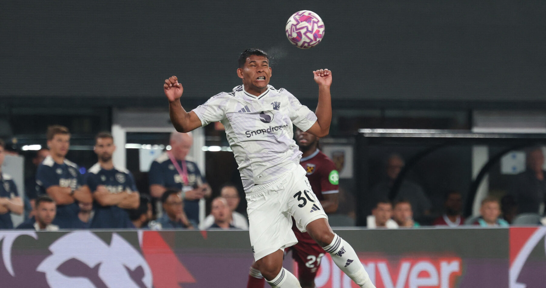 United-spiller roses.