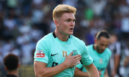 Sporting CP's danske angriber Conrad Harder kan nu være på vej til Premier League, hvor Chelsea desperat mangler en angriber.