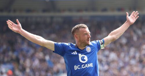 38-årige Jamie Vardy har ledt med lys og lygte efter en ny arbejdsgiver denne sommer. Nu ser det ud til, at det hele falder på plads.