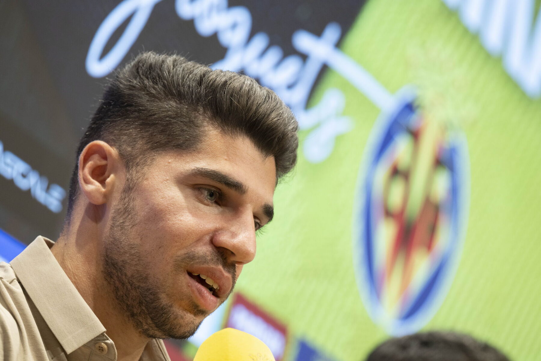 Manor Solomon får sparket af Thomas Frank.