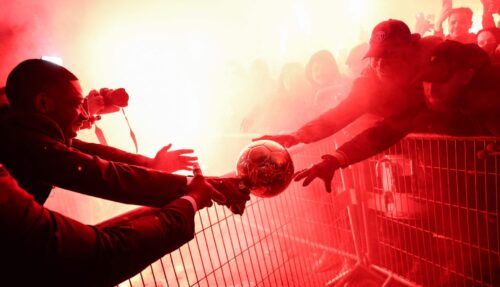 Liverpool deltog mandag aften i den årlige Ballon d'Or-uddeling i Paris, men resultatet vækker stor vrede hos fansene.