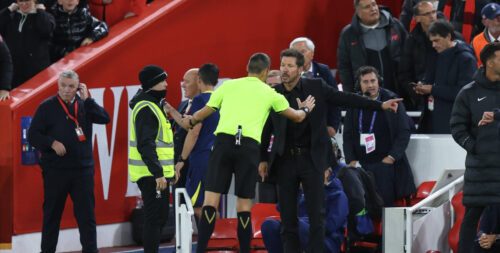 Det kommer til at få konsekvenser for Atlético Madrid-bossen Diego Simeone, der så rødt mod Liverpool i Champions League-regi.
