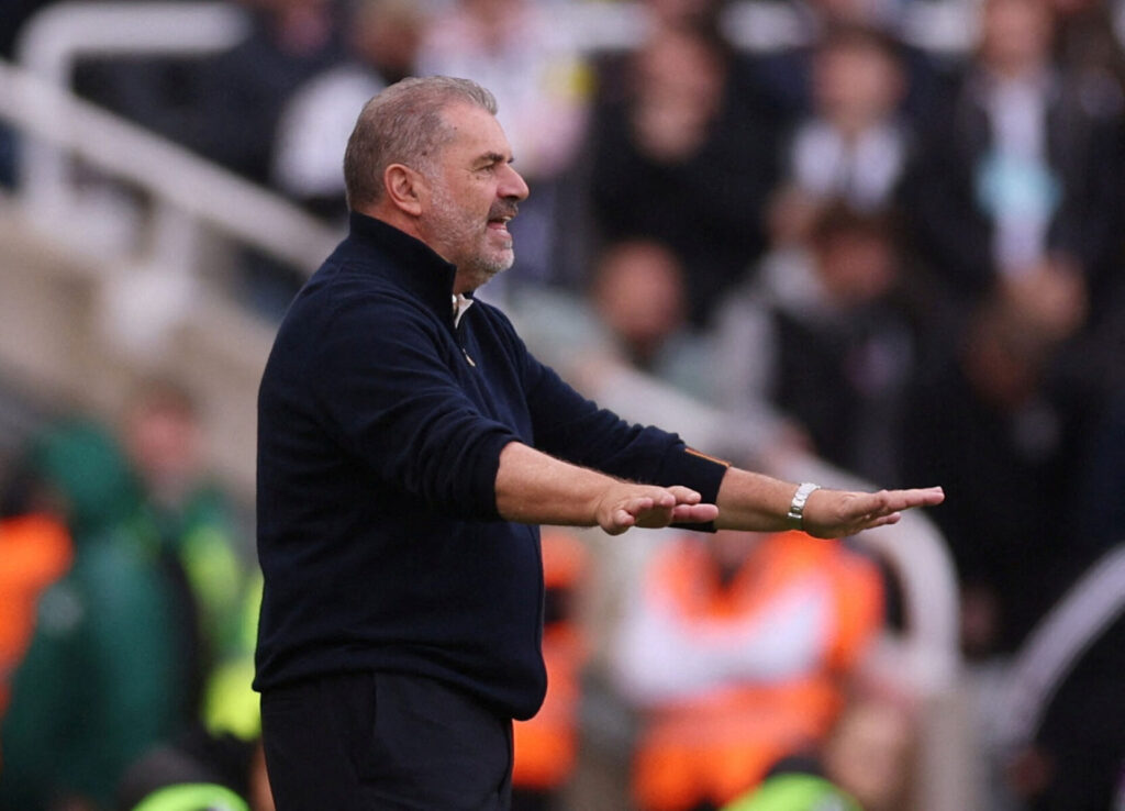 Ange Postecoglou er i spil til et stort job.