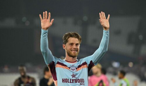 Mathias Jensen indtog en nøglerolle for Brentford tirsdag aften, da klubben fra det vestlige London spillede sig videre i Carabao Cuppen.