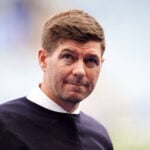 Mens Liverpool spiller venskabskamp mod Como bag lukkede døre, er der nyt om en af klubbens største legender i form af Steven Gerrard.