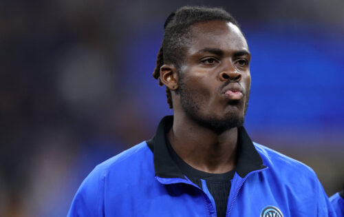 Inter-spilleren Yann Bisseck kan stå foran et vinterskifte til Premier League efter en periode med faldende spilletid i Inter.