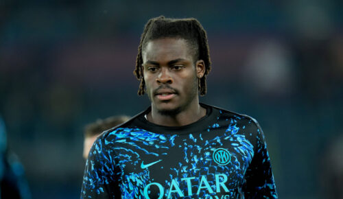 Den 24-årige tysker Yann Bisseck, der har en fortid i Superliga-klubben AGF, har etableret sig i Inter. Nu venter Premier League måske.