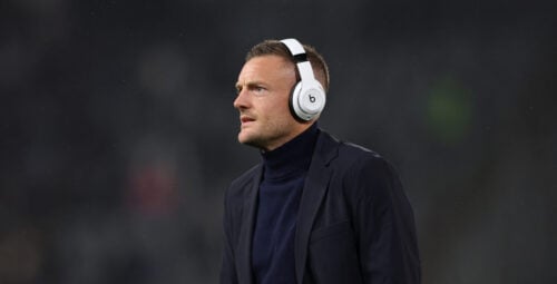 Efter 13 år i Leicester City sagde Jamie Vardy denne sommer farvel til klubben som en sand legende. Nu scorer han mål i Serie A.