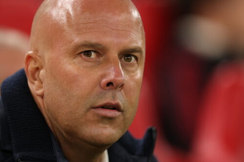 Arne Slot og Liverpool må se sig slået i kampen om Marc Guéhi.