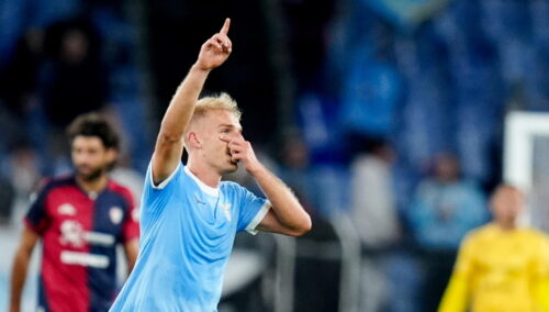 Danske Gustav Isaksen stjal overskrifterne mandag aften, da han endelig kom på måltavlen for Lazio i 2-0-sejren over Cagliari.