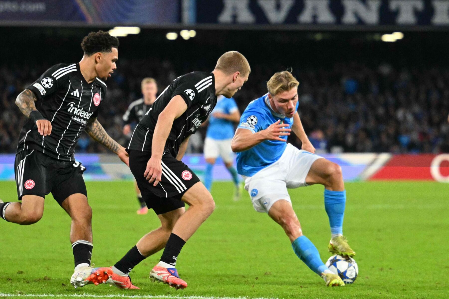 Rasmus Højlund får en hård medfart i den italienske presse.