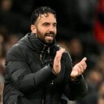 Manchester United har planer om at reformere klubbens midtbane.