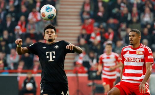 Luis Diaz scorer vildt mål.