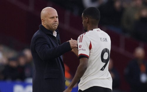 Isak scorede for Liverpool.