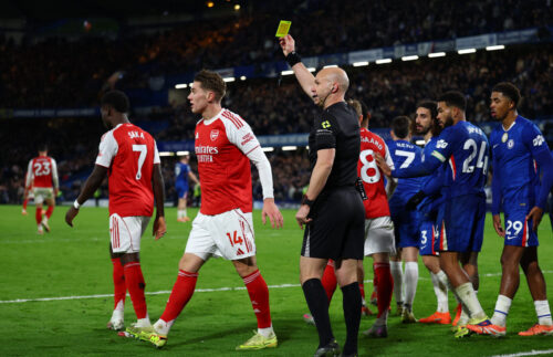 Arsenal får en straf nu.