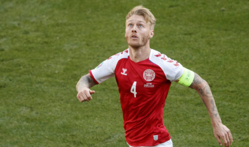 Den tidligere danske landsholdsspiller i form af Simon Kjær har nu reageret på den forfærdelige nyhed om Åge Hareide.