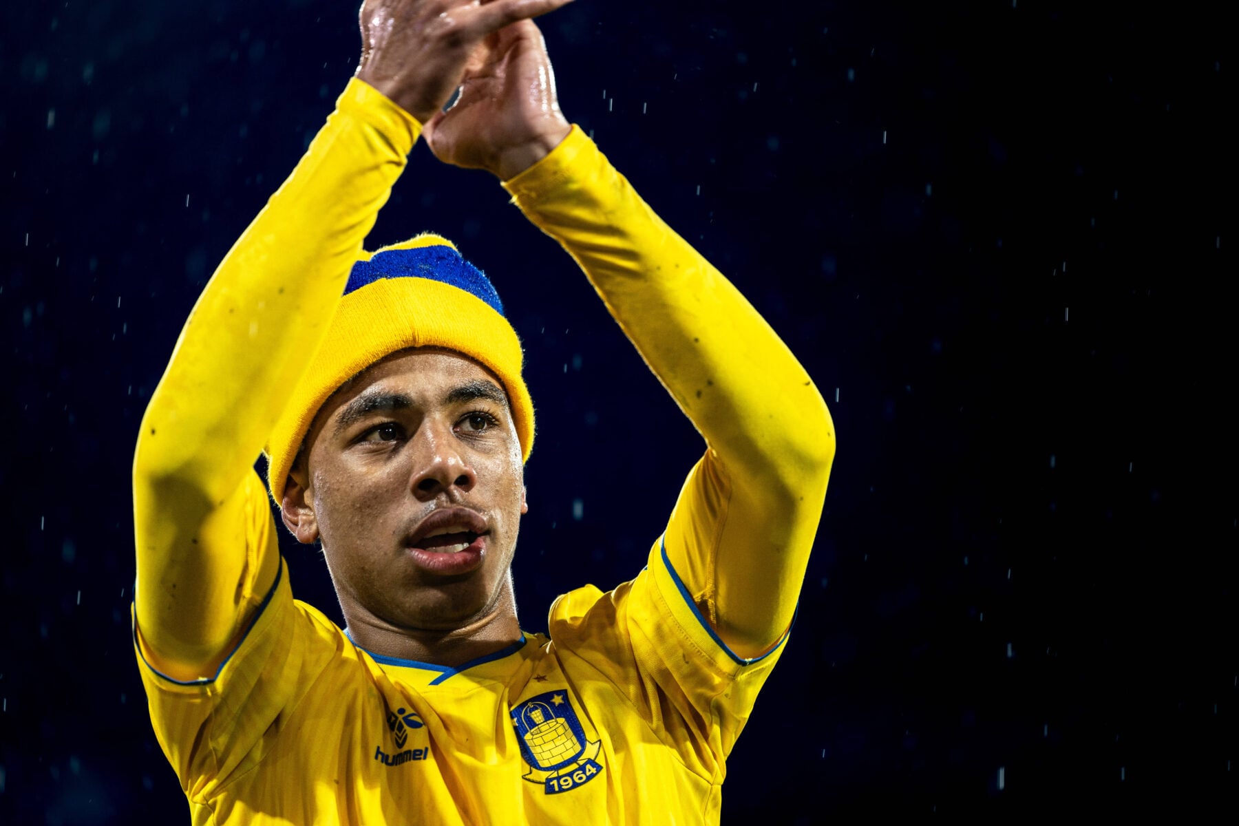 Noah Nartey er i øjeblikket Brøndbys mest uundværlige spiller. Nu rammer en vild nyhed forsiderne om den danske midtbanespiller.