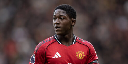 Manchester Uniteds midtbanespiller Kobbie Mainoo har efterhånden været genstand for intens transferspekulation i et år.