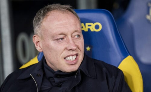Steve Cooper og Brøndby drager til Nørreskoven mandag aften, hvor de tørner sammen med Vejle. Her er der flere nye navne.