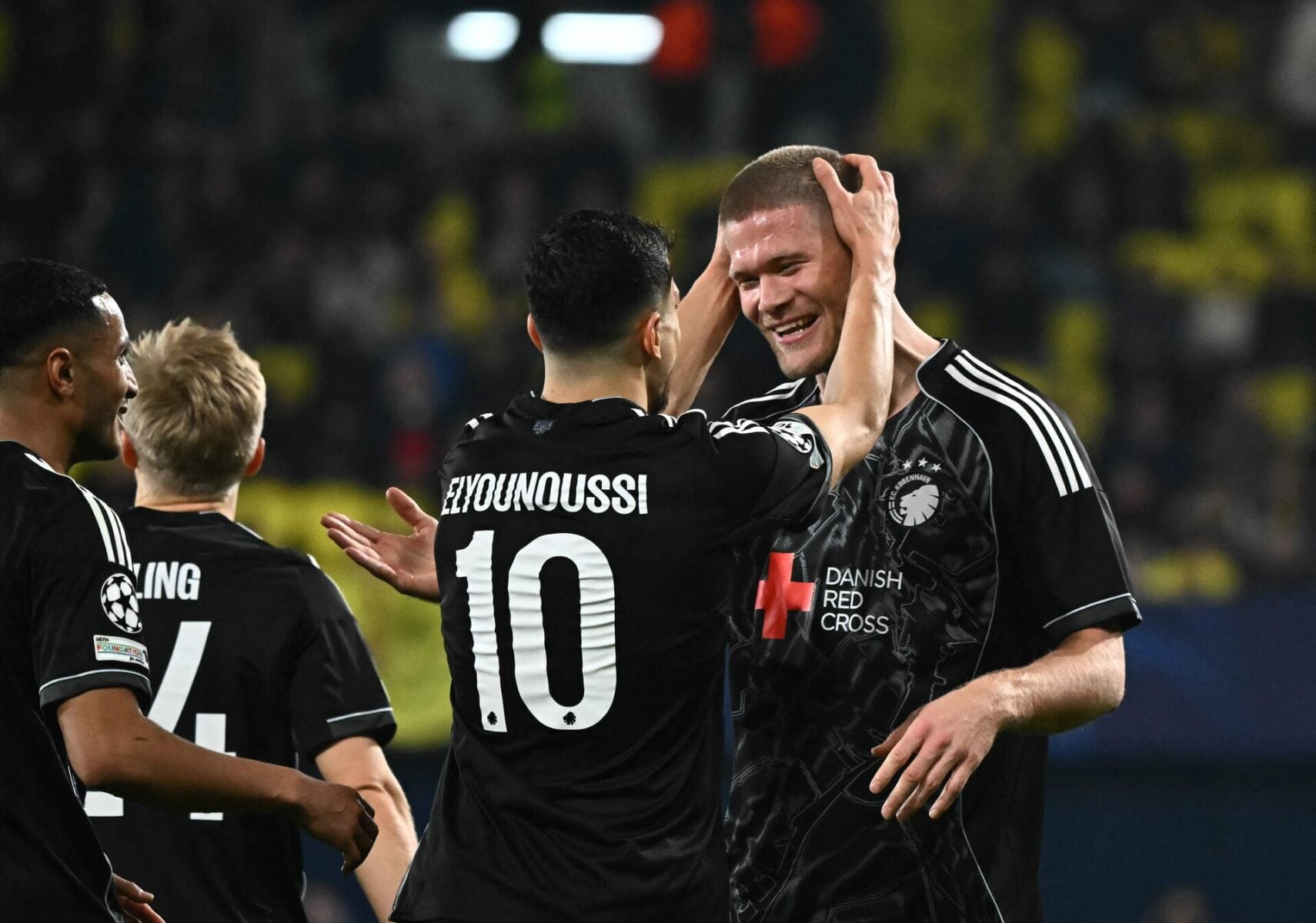 Andreas Cornelius afgjorde løjerne for FCK onsdag aften. Foto: JOSE JORDAN / AFP