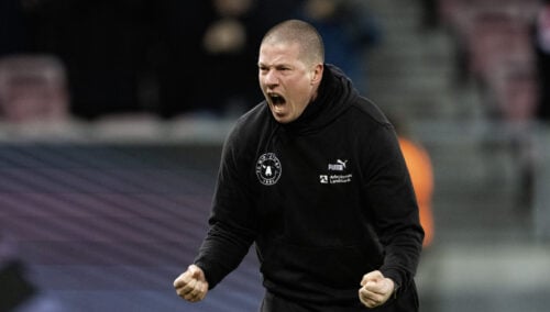 Cheftræner Mike Tullberg har sat sit tydelige præg på FC Midtjyllands europæiske eventyr, hvor klubben fortsætter med at imponere.