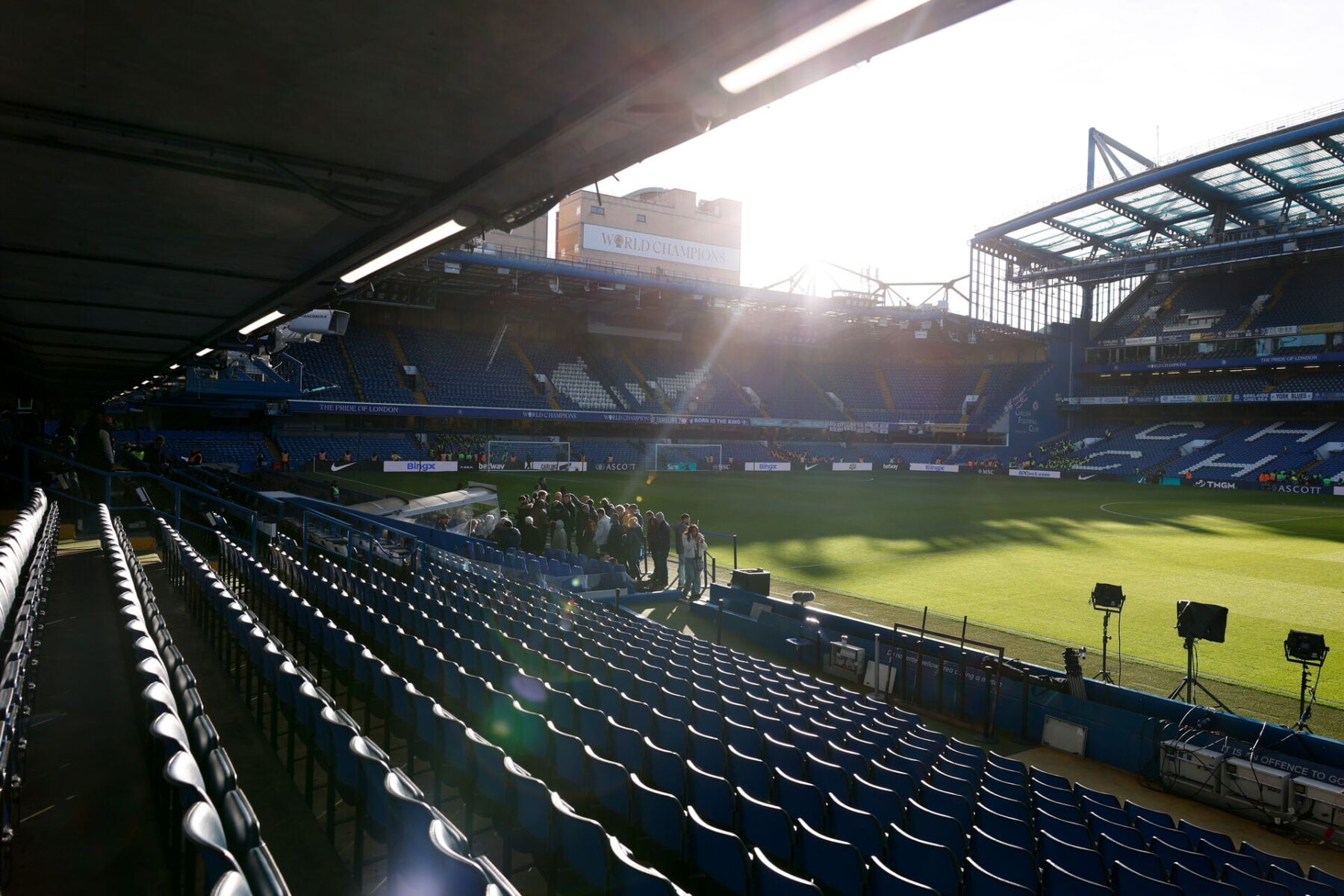 Chelsea er nødt til at forlade Stamford Bridge i en periode, mens den nye hjemmebane kommer op at stå. Foto: EPA/DAVID CLIFF