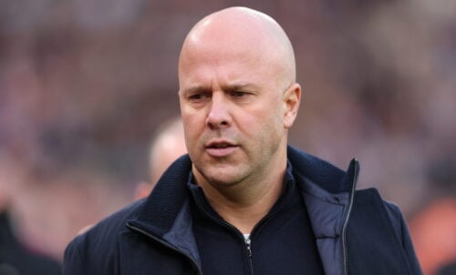 Liverpool varmer op til endnu et aktivt transfervindue, hvor flere stjerner er på vej ind. Nu er det bekræftet, at en spiller forlader klubben.