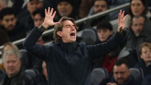 Den danske cheftræner Thomas Frank har kniven for struben i Tottenham. Nu leverer han en opsigtsvækkende udmelding inden skæbnekampen.