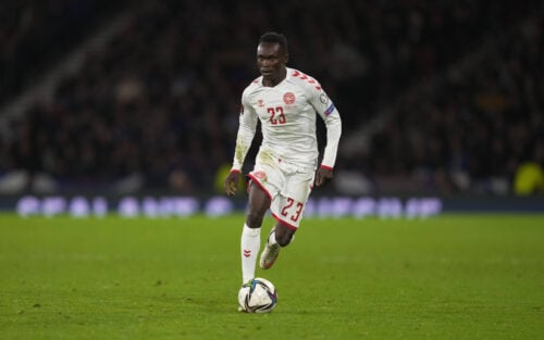 Pione Sisto er færdig.